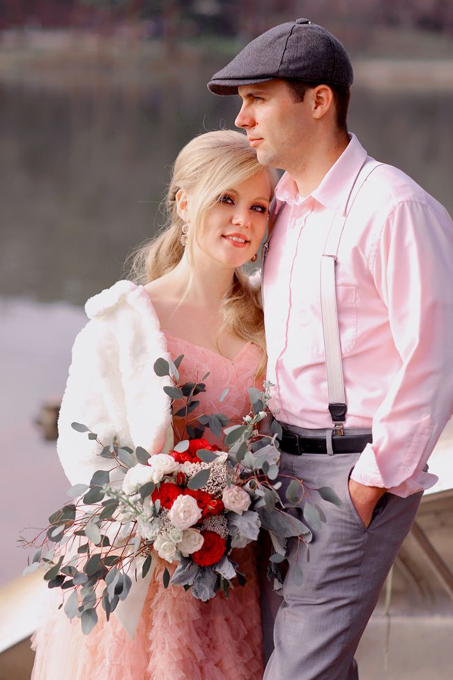 Notebook Inspired Wedding Inspiration - www.theperfectpalette.com - Photography by Gema!