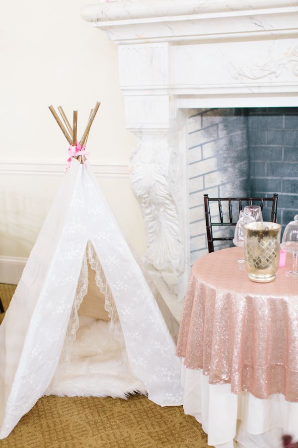 Keri + Matt | A Romantic Classic Wedding - www.theperfectpalette.com - Color Ideas for Wedding + Parties!