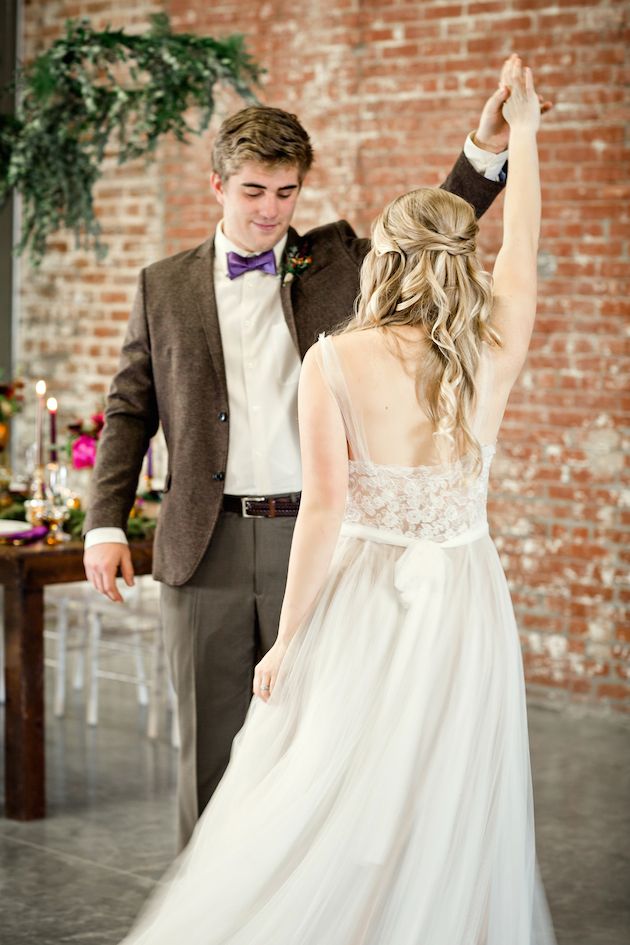 Sophisticated Elegance with Pink and Purple and Gold - www.theperfectpalette.com - Mandy Evans Photography, Abby Mitchell Events, He Loves Me Flowers