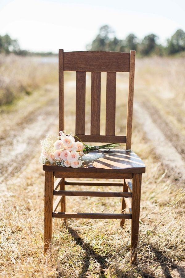 Simple Elegance with Blush Tones - www.theperfectpalette.com - Michelle Mock Photography