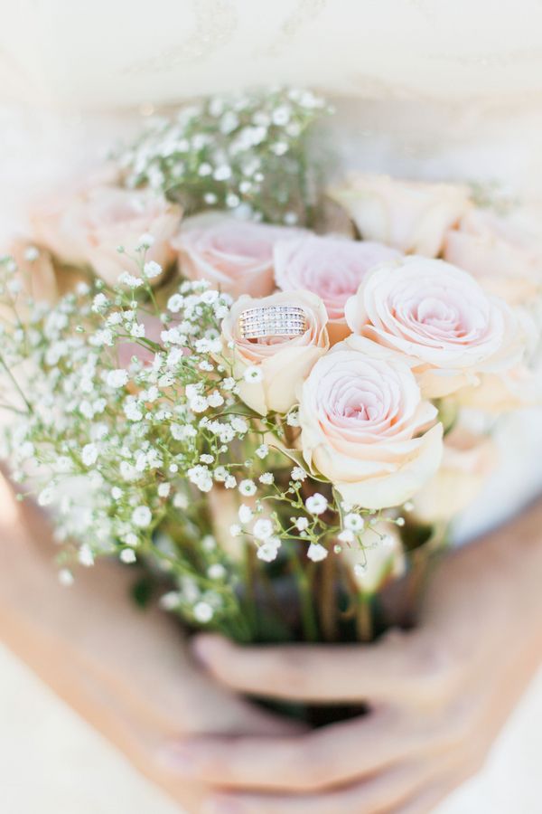 Simple Elegance with Blush Tones - www.theperfectpalette.com - Michelle Mock Photography