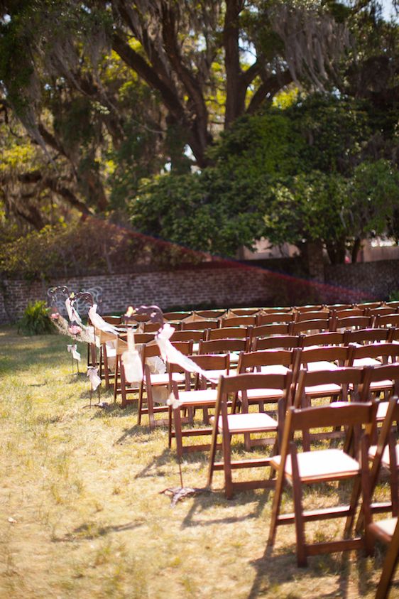 A Sweet Southern Wedding Under the Oak Trees - www.theperfectpalette.com - Watson Studios