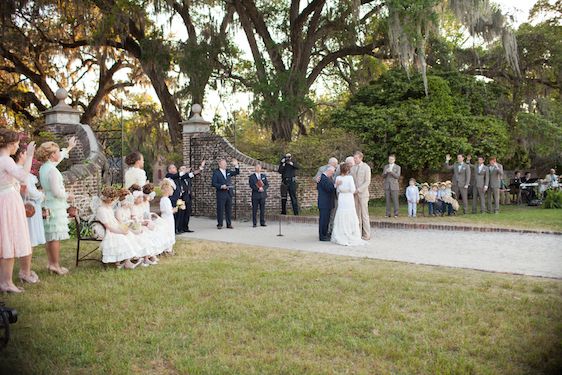 A Sweet Southern Wedding Under the Oak Trees - www.theperfectpalette.com - Watson Studios