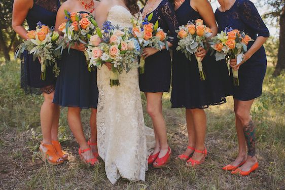 Bright and Beautiful Backyard Wedding - www.theperfectpalette.com - Photo by Betsy, Luciile's Flowers