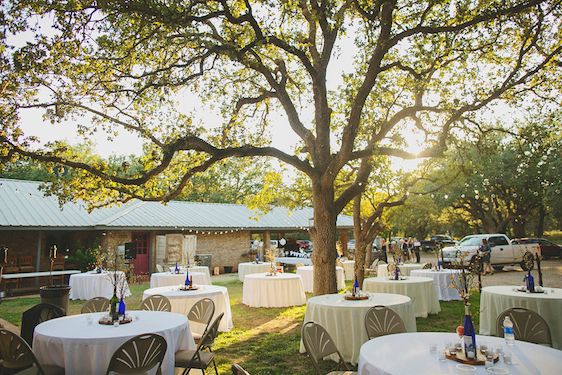 Bright and Beautiful Backyard Wedding - www.theperfectpalette.com - Photo by Betsy, Luciile's Flowers