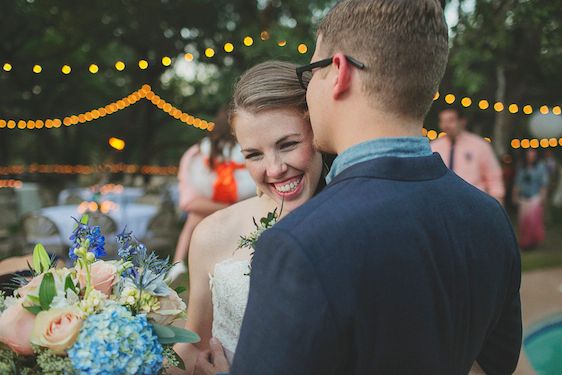Bright and Beautiful Backyard Wedding - www.theperfectpalette.com - Photo by Betsy, Luciile's Flowers