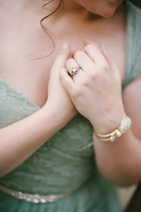 Coastal Chic Wedding Inspiration - www.theperfectpalette.com - Styled by The Perfect Palette, photos by Lauren Rae Photography, floral design by Bre Garvin of Juli Vaughn Designs