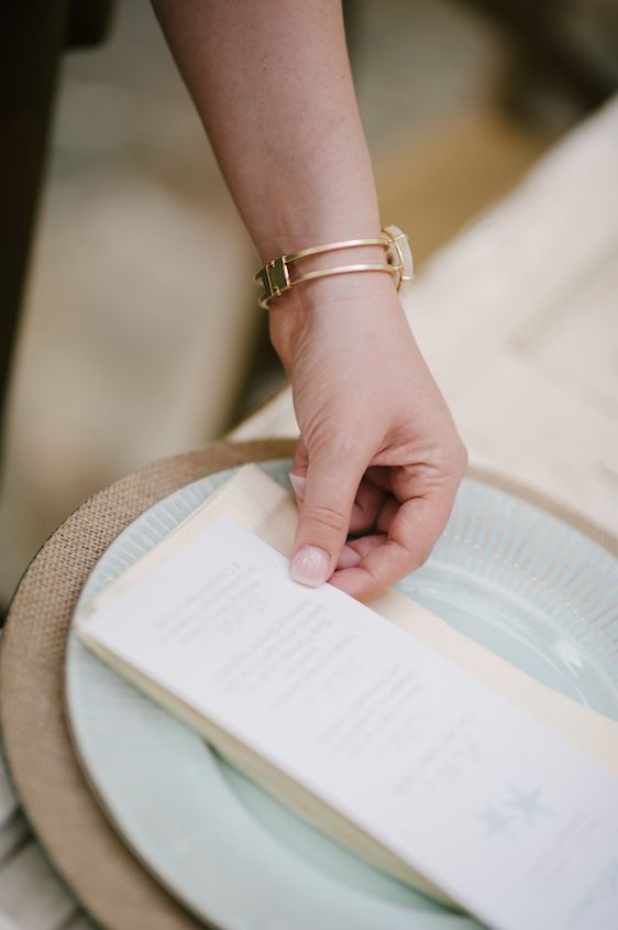 Coastal Chic Wedding Inspiration - www.theperfectpalette.com - Styled by The Perfect Palette, photos by Lauren Rae Photography, floral design by Bre Garvin of Juli Vaughn Designs