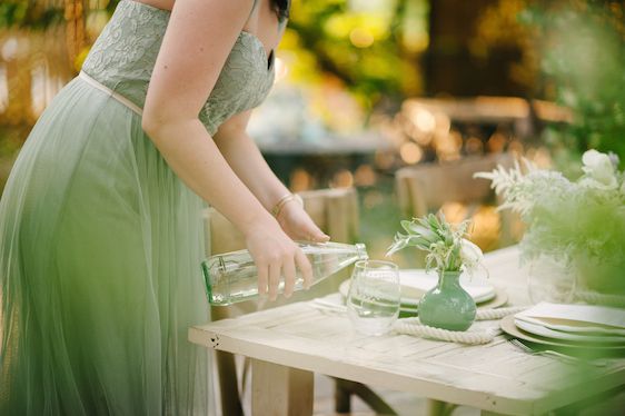 Coastal Chic Wedding Inspiration - www.theperfectpalette.com - Styled by The Perfect Palette, photos by Lauren Rae Photography, floral design by Bre Garvin of Juli Vaughn Designs