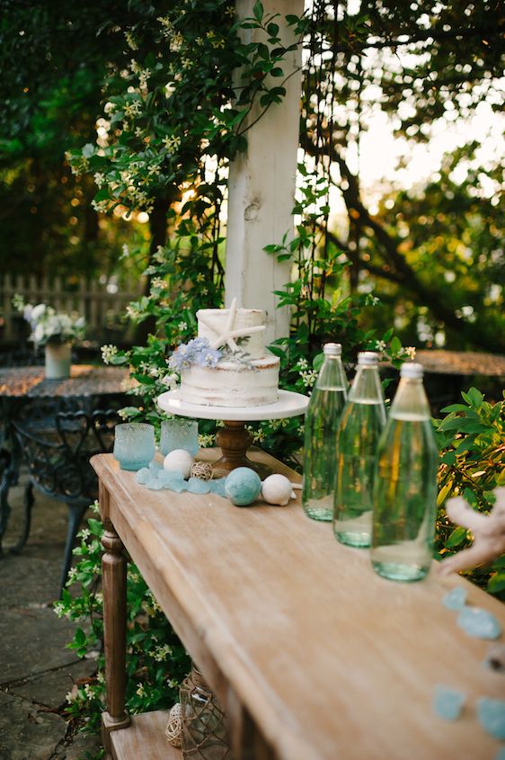 Coastal Chic Wedding Inspiration - www.theperfectpalette.com - Styled by The Perfect Palette, photos by Lauren Rae Photography, floral design by Bre Garvin of Juli Vaughn Designs