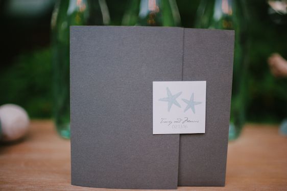 Coastal Chic Wedding Inspiration - www.theperfectpalette.com - Styled by The Perfect Palette, photos by Lauren Rae Photography, floral design by Bre Garvin of Juli Vaughn Designs
