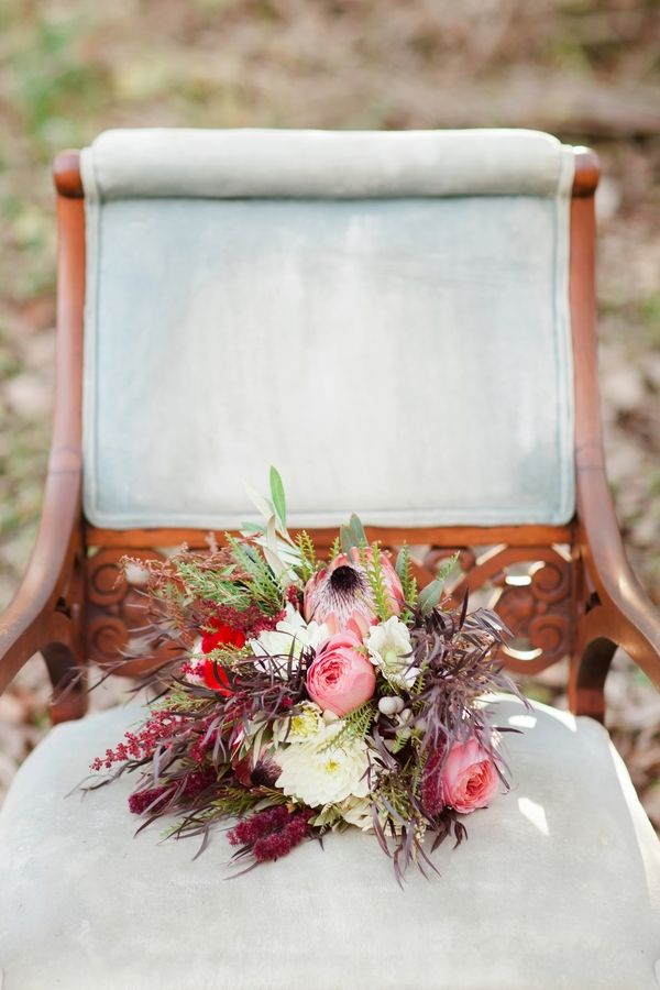 Modern Boho Glam Wedding Editorial - www.theperfectpalette.com - Jessica Sparks Photography, Flower Power Productions, Two Be Wed