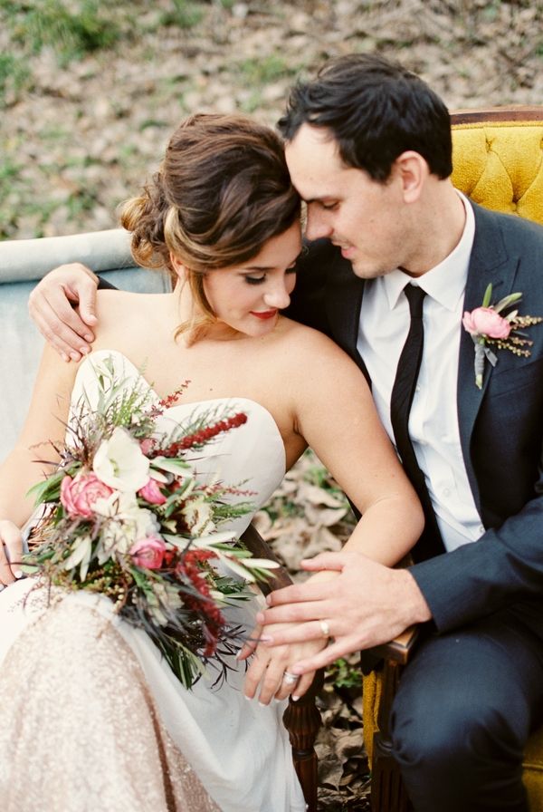 Modern Boho Glam Wedding Editorial - www.theperfectpalette.com - Jessica Sparks Photography, Flower Power Productions, Two Be Wed