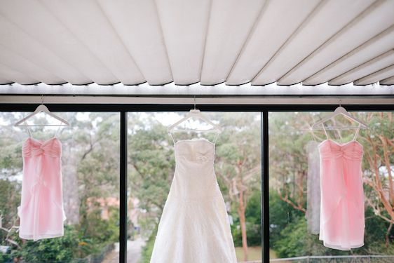 Real Wedding with Modern and Traditional Details - www.theperfectpalette.com - Hilary Cam Photography Sydney