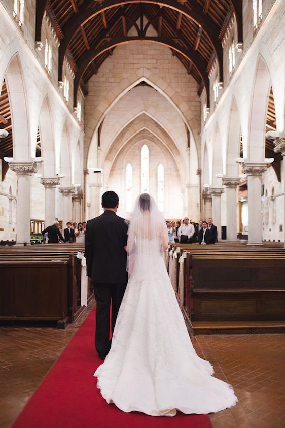 Real Wedding with Modern and Traditional Details - www.theperfectpalette.com - Hilary Cam Photography Sydney