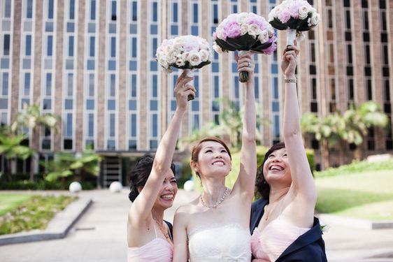 Real Wedding with Modern and Traditional Details - www.theperfectpalette.com - Hilary Cam Photography Sydney