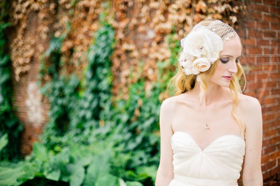 Loft Wedding in Pittsburgh | Megan and Erik - www.theperfectpalette.com - Photography by Betty Elaine, Event Planning by Hello Productions, florals by greenSinner