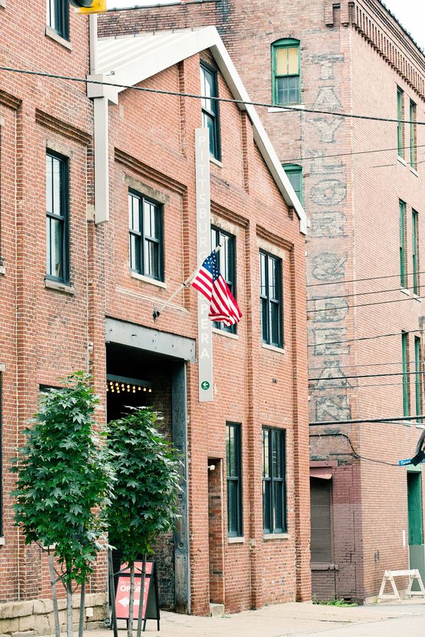 Loft Wedding in Pittsburgh | Megan and Erik - www.theperfectpalette.com - Photography by Betty Elaine, Event Planning by Hello Productions, florals by greenSinner