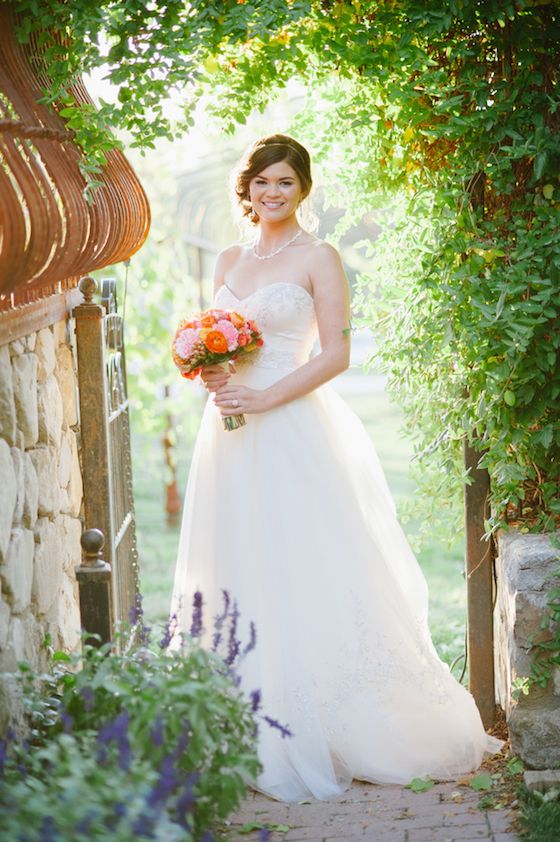  Beautiful Bridal Portrait Session - www.theperfectpalette.com - Jessie Alexis Photography