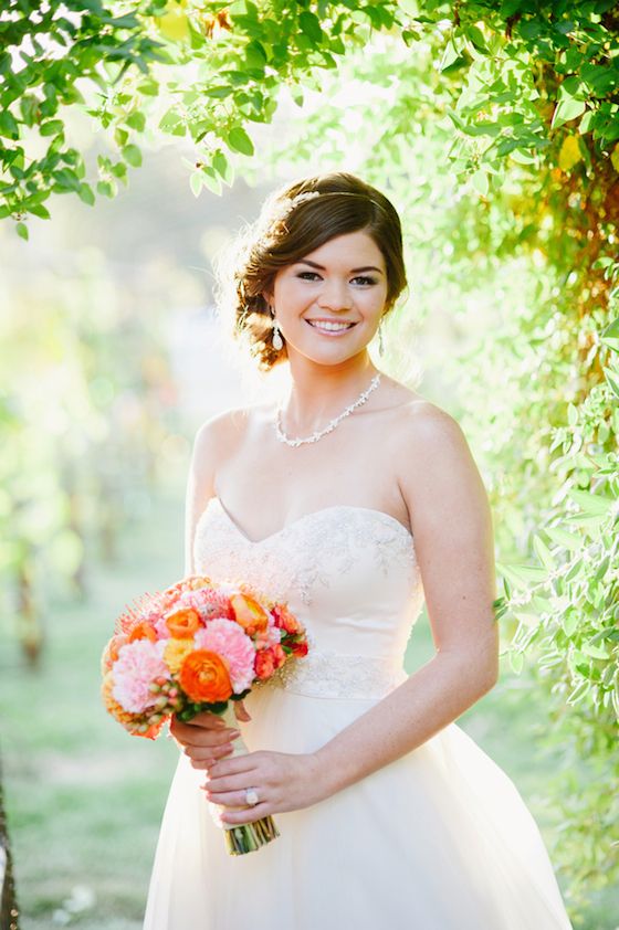 Beautiful Bridal Portrait Session - www.theperfectpalette.com - Jessie Alexis Photography