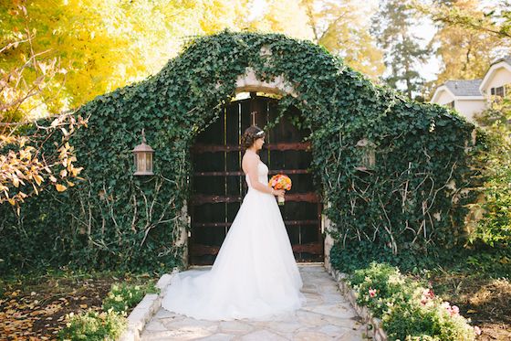  Beautiful Bridal Portrait Session - www.theperfectpalette.com - Jessie Alexis Photography