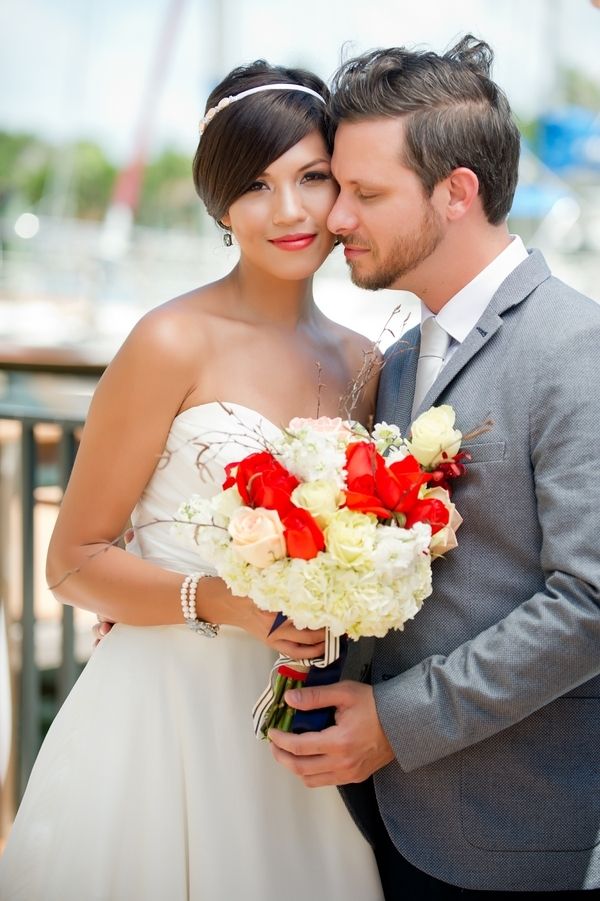 Tropical St. Pete Beach Wedding - www.theperfectpalette.com - Color Ideas for Weddings + Parties