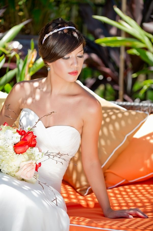 Tropical St. Pete Beach Wedding - www.theperfectpalette.com - Color Ideas for Weddings + Parties