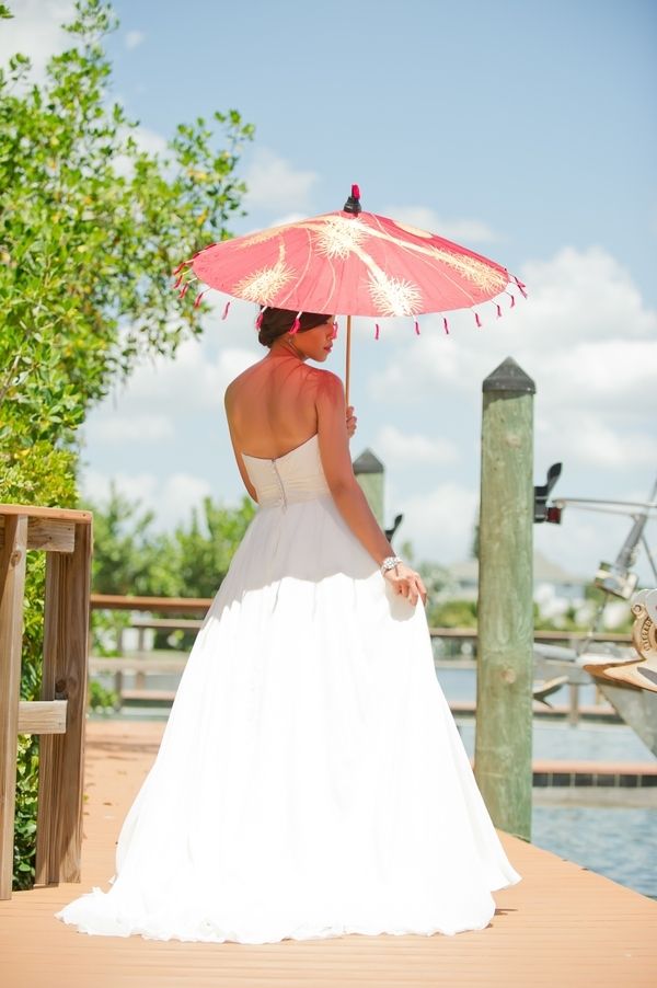 Tropical St. Pete Beach Wedding - www.theperfectpalette.com - Color Ideas for Weddings + Parties