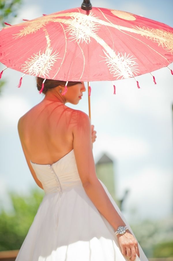 Tropical St. Pete Beach Wedding - www.theperfectpalette.com - Color Ideas for Weddings + Parties