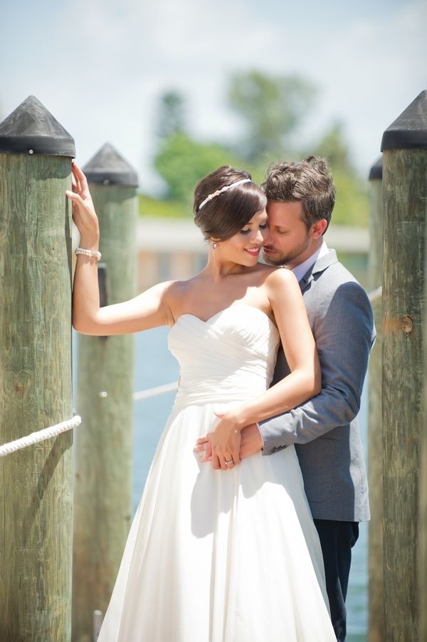 Tropical St. Pete Beach Wedding - www.theperfectpalette.com - Color Ideas for Weddings + Parties