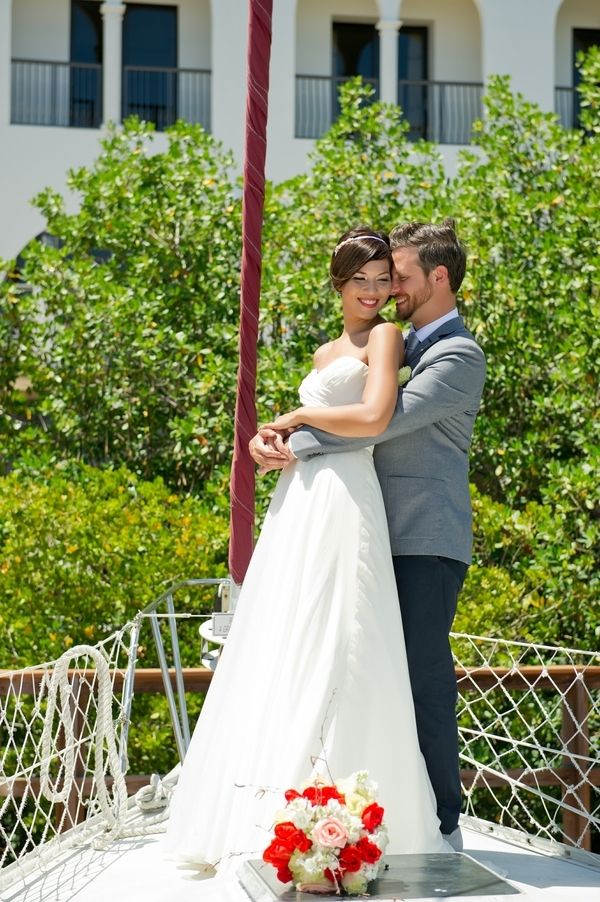 Tropical St. Pete Beach Wedding - www.theperfectpalette.com - Color Ideas for Weddings + Parties