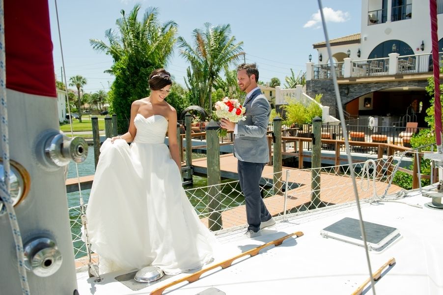 Tropical St. Pete Beach Wedding - www.theperfectpalette.com - Color Ideas for Weddings + Parties