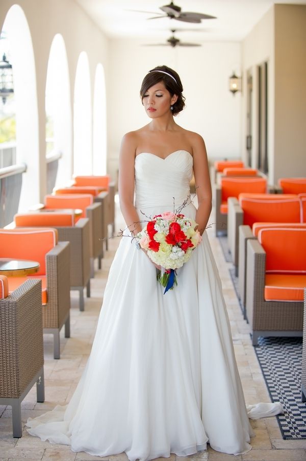 Tropical St. Pete Beach Wedding - www.theperfectpalette.com - Color Ideas for Weddings + Parties