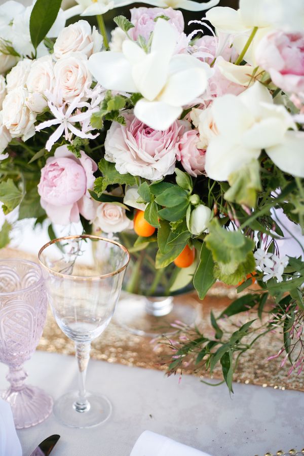 Romantic Valentine's Day Inspired Editorial  - www.theperfectpalette.com - Real Southern Accents, Jenn Finazzo Photography, Whimsical Floral Design