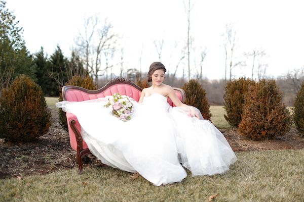 Romantic Valentine's Day Inspired Editorial  - www.theperfectpalette.com - Real Southern Accents, Jenn Finazzo Photography, Whimsical Floral Design