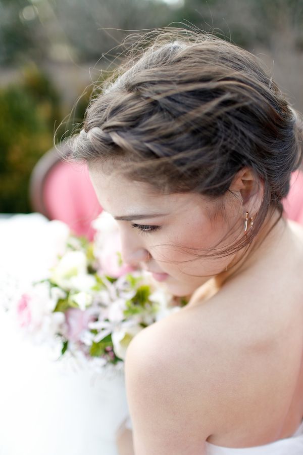 Romantic Valentine's Day Inspired Editorial  - www.theperfectpalette.com - Real Southern Accents, Jenn Finazzo Photography, Whimsical Floral Design