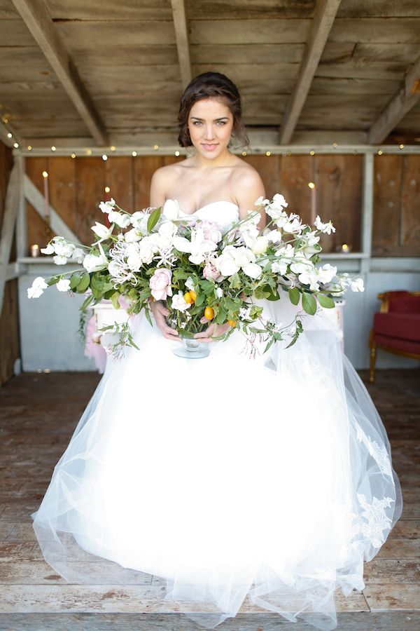 Romantic Valentine's Day Inspired Editorial  - www.theperfectpalette.com - Real Southern Accents, Jenn Finazzo Photography, Whimsical Floral Design