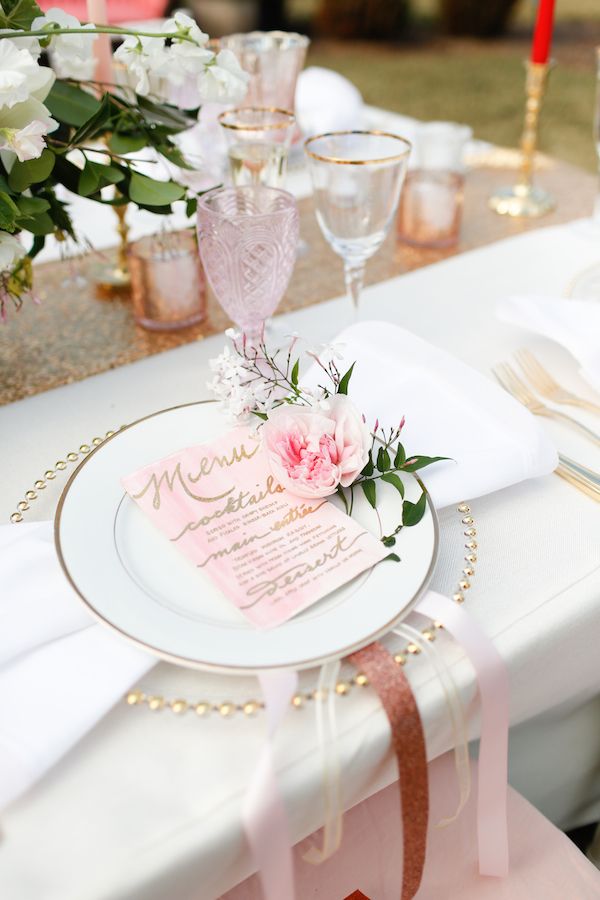 Romantic Valentine's Day Inspired Editorial  - www.theperfectpalette.com - Real Southern Accents, Jenn Finazzo Photography, Whimsical Floral Design