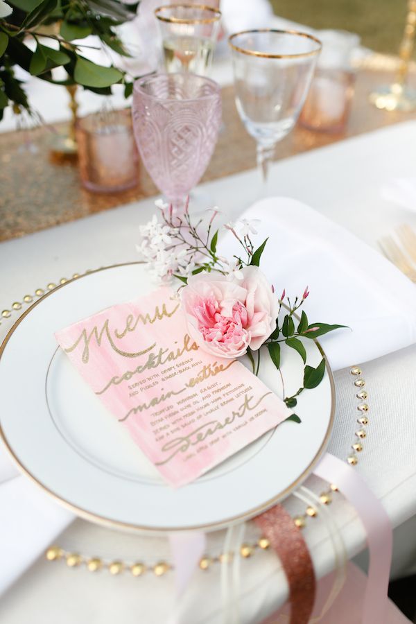 Romantic Valentine's Day Inspired Editorial  - www.theperfectpalette.com - Real Southern Accents, Jenn Finazzo Photography, Whimsical Floral Design