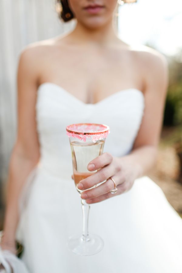 Romantic Valentine's Day Inspired Editorial  - www.theperfectpalette.com - Real Southern Accents, Jenn Finazzo Photography, Whimsical Floral Design