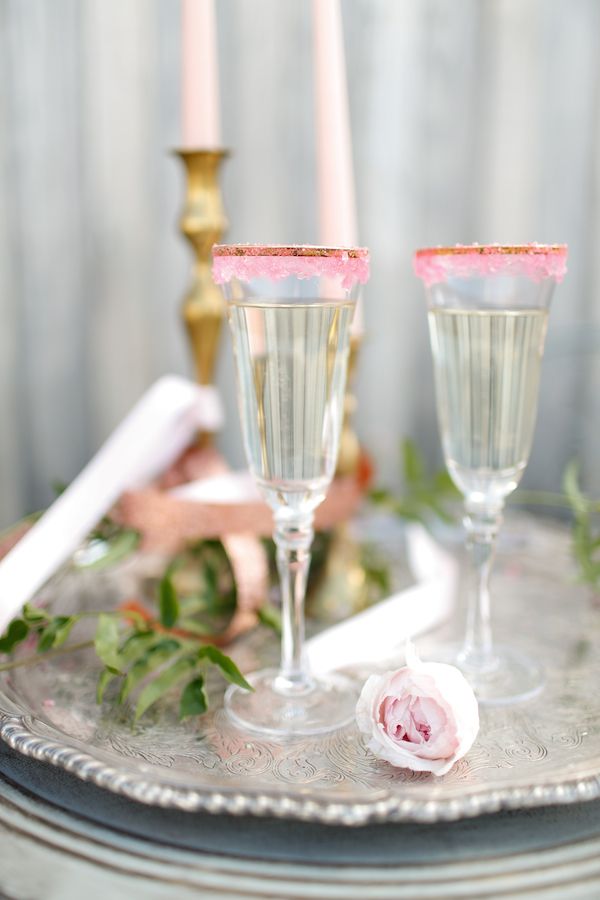 Romantic Valentine's Day Inspired Editorial  - www.theperfectpalette.com - Real Southern Accents, Jenn Finazzo Photography, Whimsical Floral Design