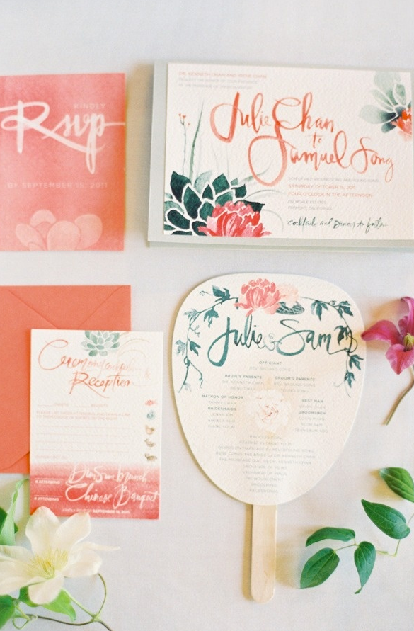 Coral Wedding Inspiration with Ombré Details - www.theperfectpalette.com - Get the Look!