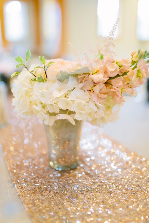 A Wedding Under the Oak Trees - www.theperfectpalette.com - Al Gawlik Photography, Florals by Wow Factor Design