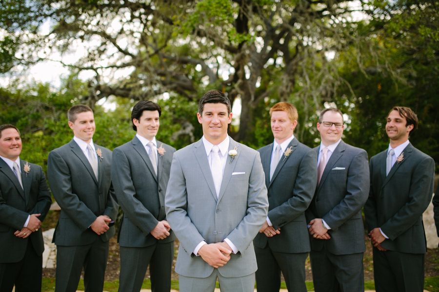 A Wedding Under the Oak Trees - www.theperfectpalette.com - Al Gawlik Photography, Florals by Wow Factor Design