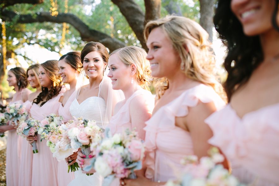 A Wedding Under the Oak Trees - www.theperfectpalette.com - Al Gawlik Photography, Florals by Wow Factor Design