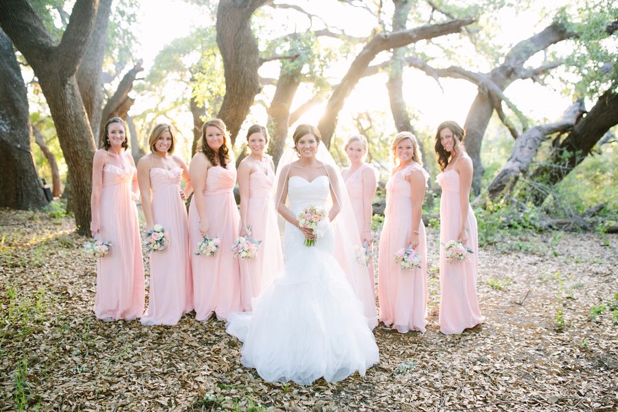 A Wedding Under the Oak Trees - www.theperfectpalette.com - Al Gawlik Photography, Florals by Wow Factor Design