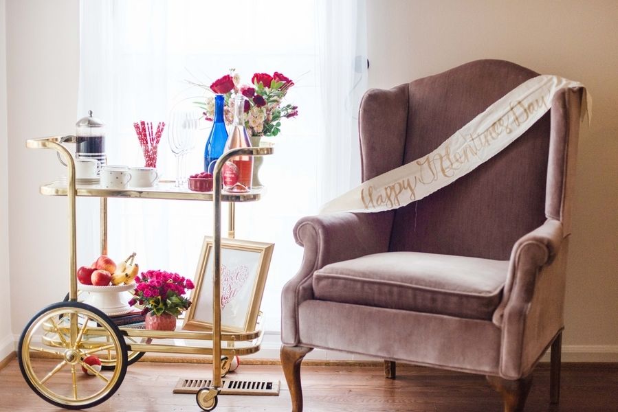 GALentine's Day Macaron Party with Your Besties! www.theperfectpalette.com - Love Be Photography, florals by SArias Creates, Hazy Skies Lettering