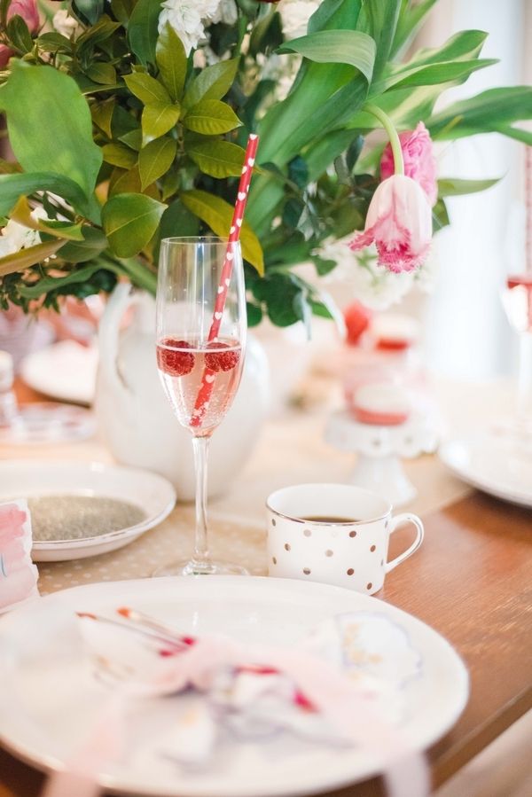 GALentine's Day Macaron Party with Your Besties! www.theperfectpalette.com - Love Be Photography, florals by SArias Creates, Hazy Skies Lettering