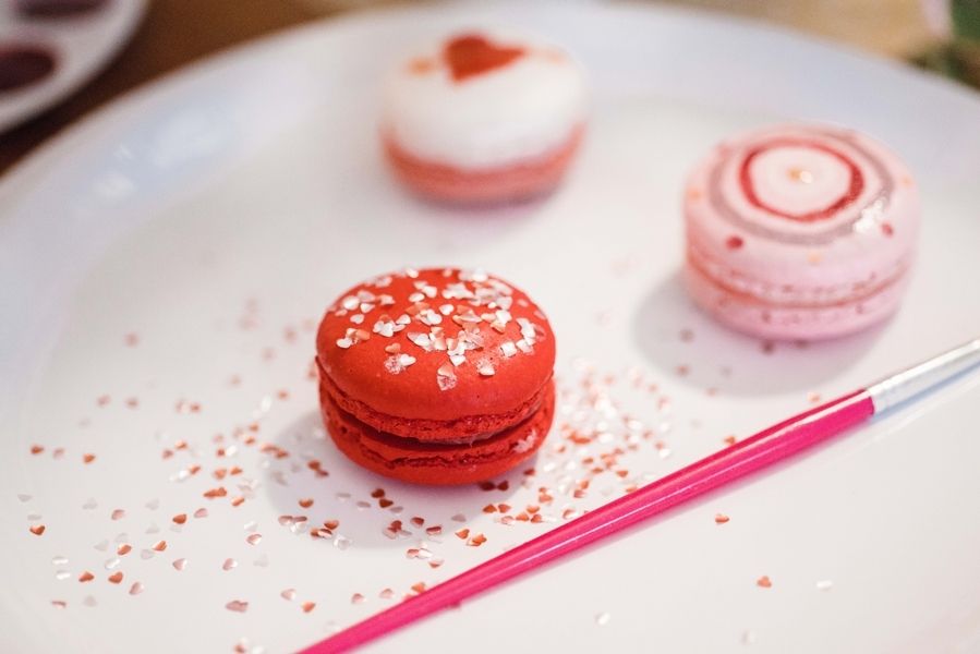 GALentine's Day Macaron Party with Your Besties! www.theperfectpalette.com - Love Be Photography, florals by SArias Creates, Hazy Skies Lettering