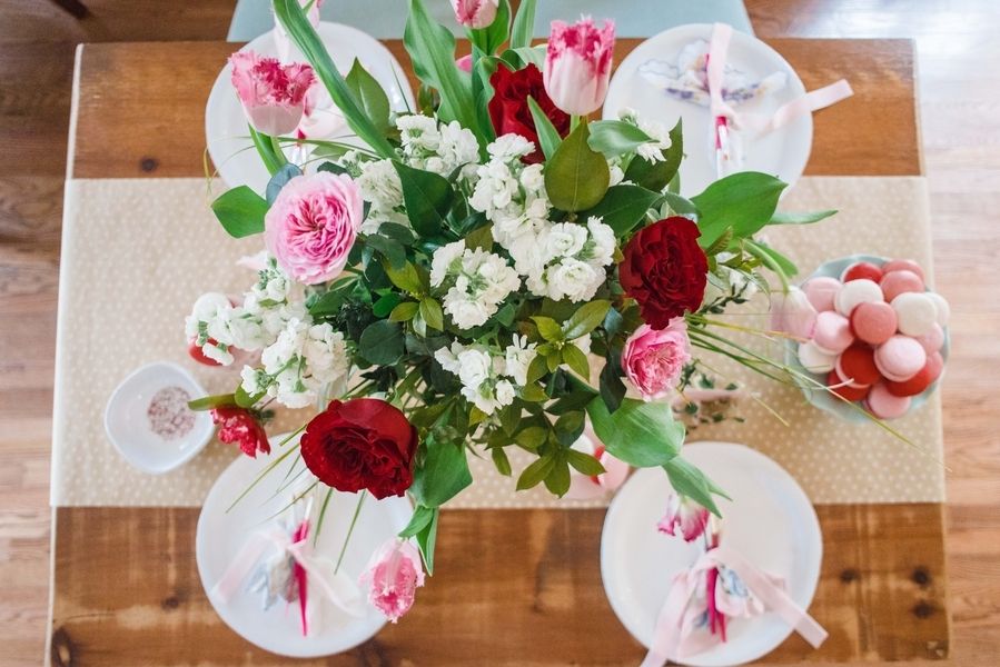 GALentine's Day Macaron Party with Your Besties! www.theperfectpalette.com - Love Be Photography, florals by SArias Creates, Hazy Skies Lettering